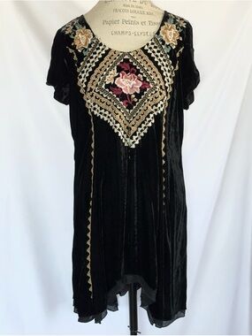 Anthropologie Black Floral Embroidered Dress By JW Los Angeles